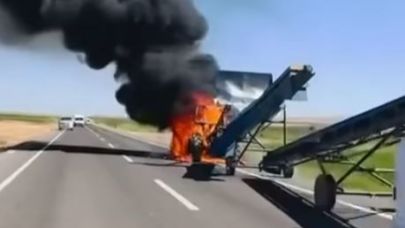 Seyir halindeki traktör alevlere teslim oldu