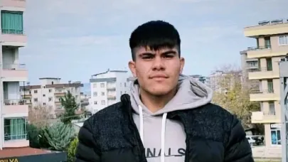 Devrilen traktörün altında kalan genç hayatını kaybetti