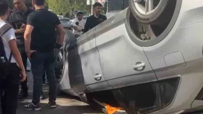 Otomobil takla attı ehliyetsiz sürücü olay yerinden kaçtı