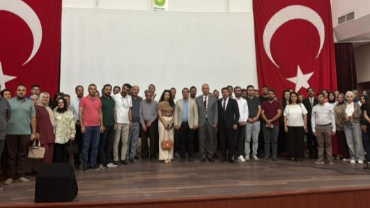 Harran Üniversitesi’nden Karaköprü’de eğitim liderlerine vizyon desteği