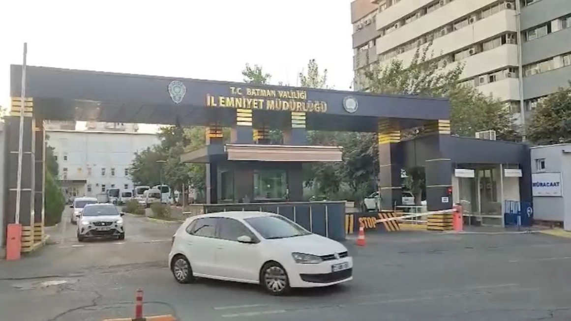 "Kamuda işe koyma" şebekesine operasyon: 4 tutuklama