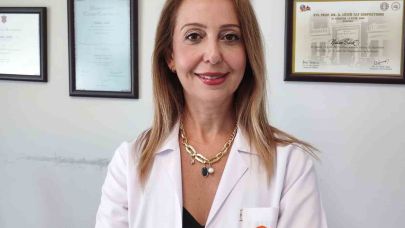 Uzmanı uyardı: "Cilde uygulanacak ürünler mutlaka doktor kontrolünde alınmalı"