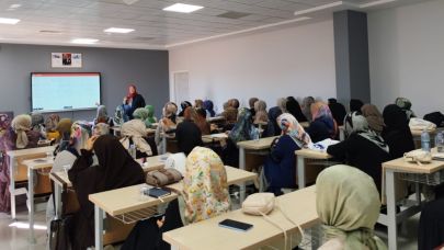 Şanlıurfa’da Kur’an kursu öğreticilerine P4c eğitimi