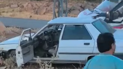 Siverek’te otomobil ile kamyonet çarpıştı: 2 yaralı