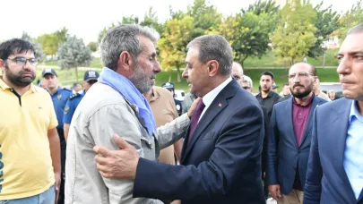 Vali Şıldak ve Aksoy, şehidin ailesini yalnız bırakmadı