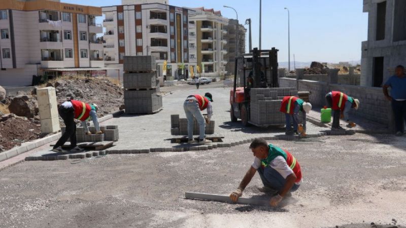 Karaköprü Belediyesi, Batıkent'i şantiyeye çevirdi