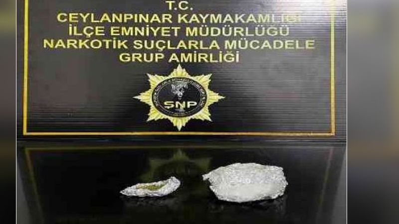 Bir kişinin üzerinde uyuşturucu ele geçirdi