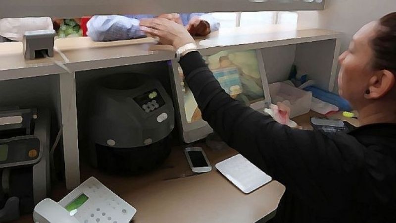 Bankalar, sözleşmede olmayan komisyonu alamayacak
