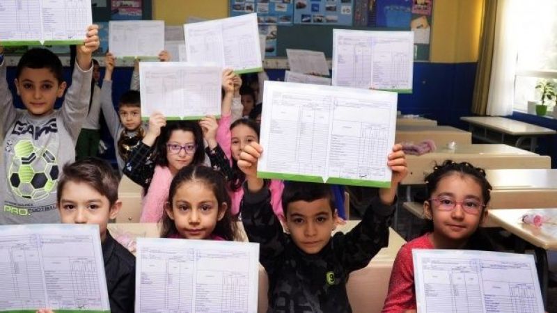 19 milyon öğrenci yarın karne alacak