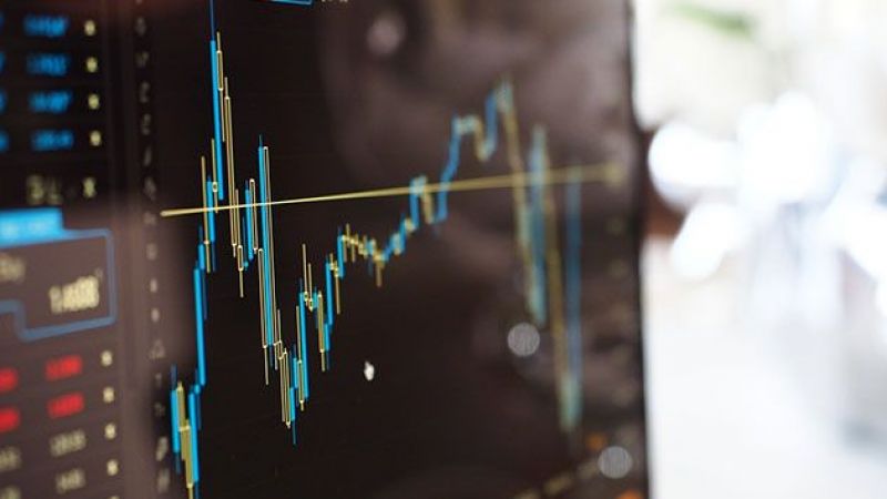 Finansal kesim dışı firmaların net döviz pozisyonu açığı azaldı