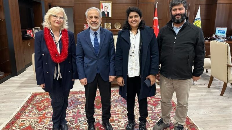 Uluslararası akademisyenler Suriyeliler için geldi
