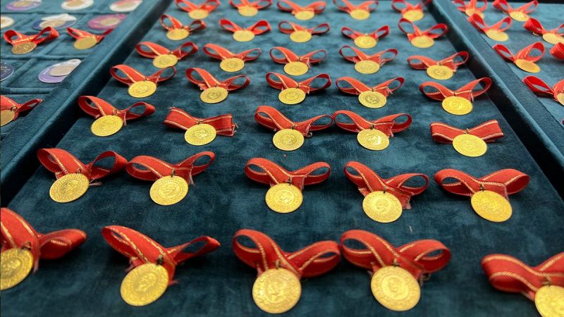 Gram altında yeni yıl beklentisi ‘yavaş yükseliş'