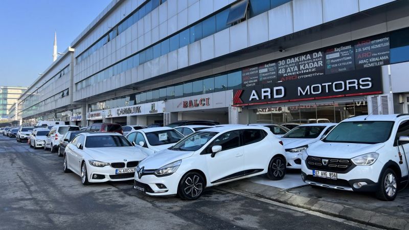 İkinci el otomobil piyasası 2023'e hareketli başladı