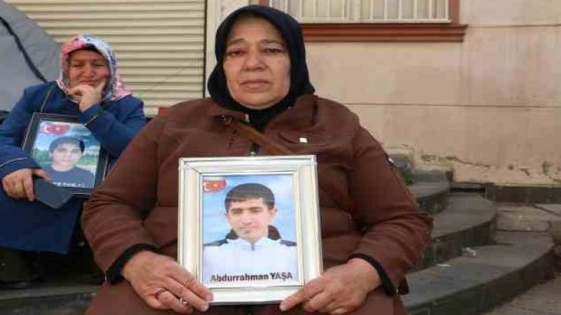 Evlat Nöbetindeki anneden PKK'ya serzeniş