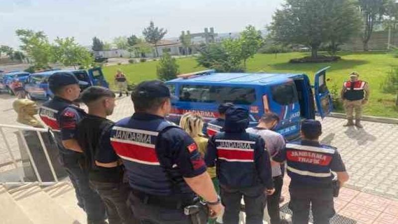 Hırsızlık şüphelisi 3 kişi tutuklandı