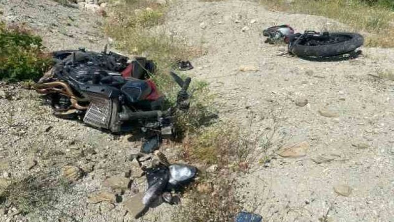 Motosiklet şarampole yuvarlandı: 1 ölü
