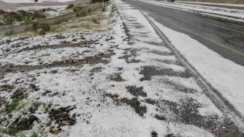 Dolu yağışı trafiği olumsuz etkiledi