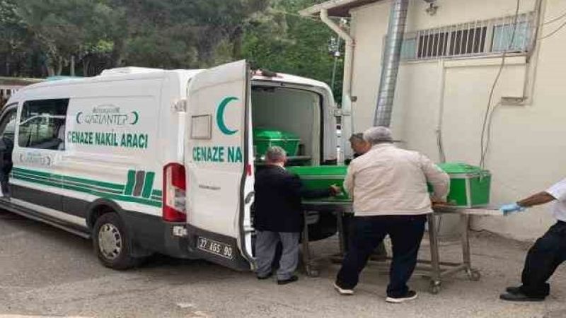 Traktör kazasında ölenlerin cenazeleri ailelerine teslim edildi