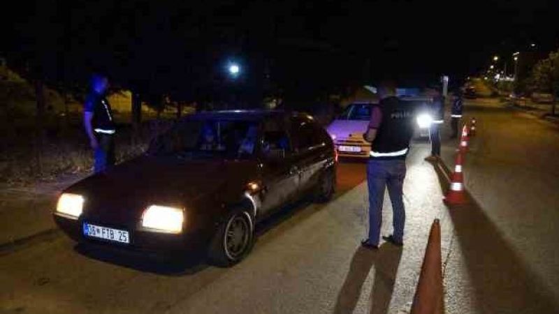 Deprem bölgesinde asayiş uygulamaları devam ediyor