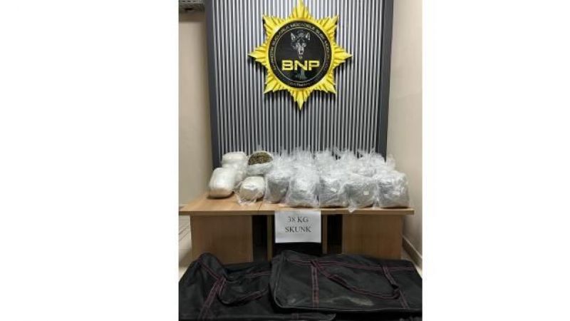 Şüpheli araçtan 38 kilo skunk çıktı: 2 kişi tutuklandı
