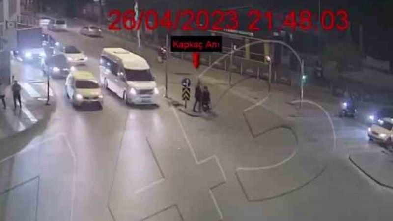 Telefonu çalan motorlu hırsız kameralara yakalandı