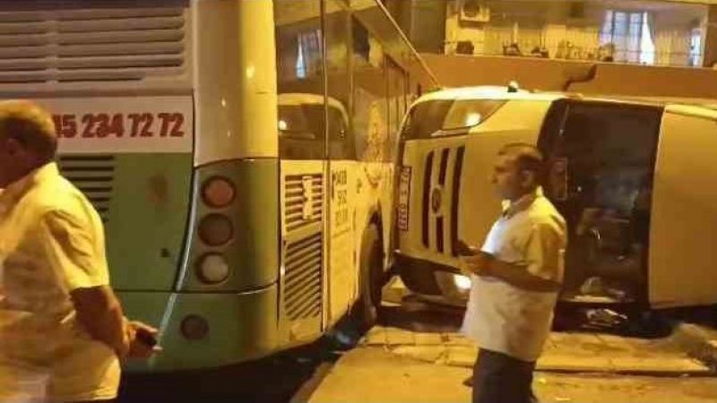 Belediye otobüsü ve minibüs çarpıştı: 8 yaralı