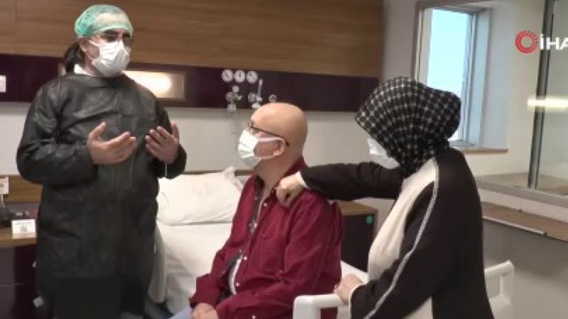 Baba-oğul lösemiyi yenerek hayata tutundu