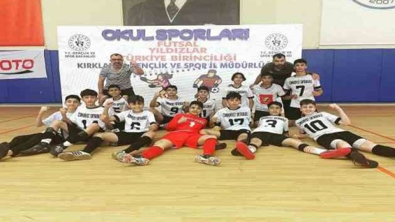 Türkiye Futsal üçüncülüğü Ergani'den