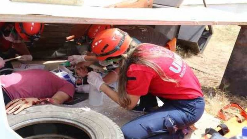 UMKE'ye katılan 36 kursiyer gerçeği aratmayan tatbikata tabi tutuldu