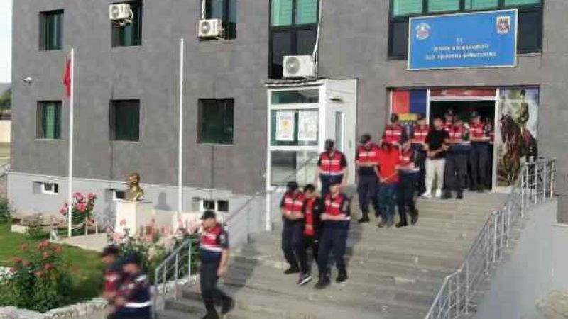 37 ilde 62 vatandaşı dolandıran şebeke çökertildi