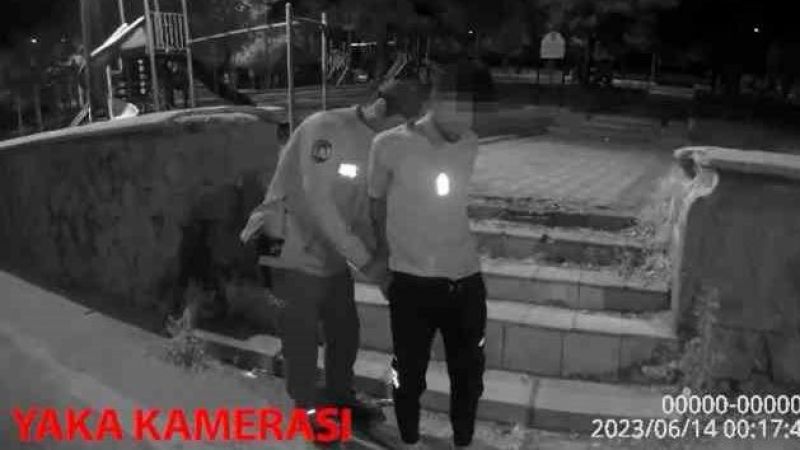Çaldığı malzemelerle bekçilere yakalandı