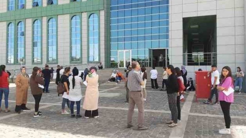 Depremzede öğrencilerin YKS heyecanı