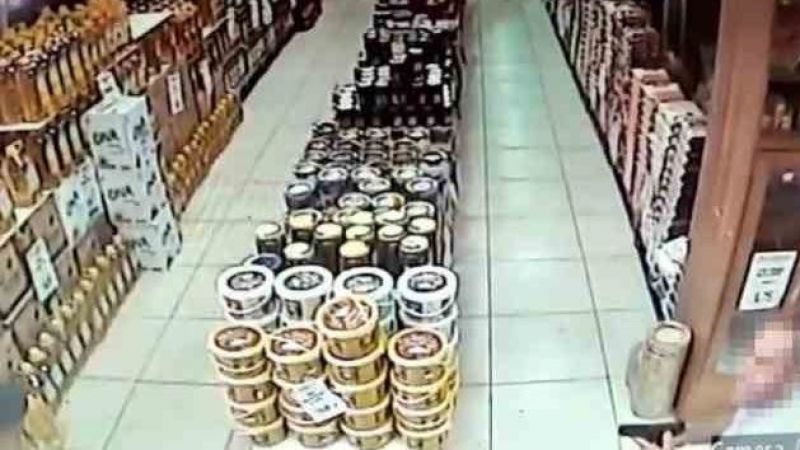 İki kardeşin öldürülme anı güvenlik kamerasına yansıdı