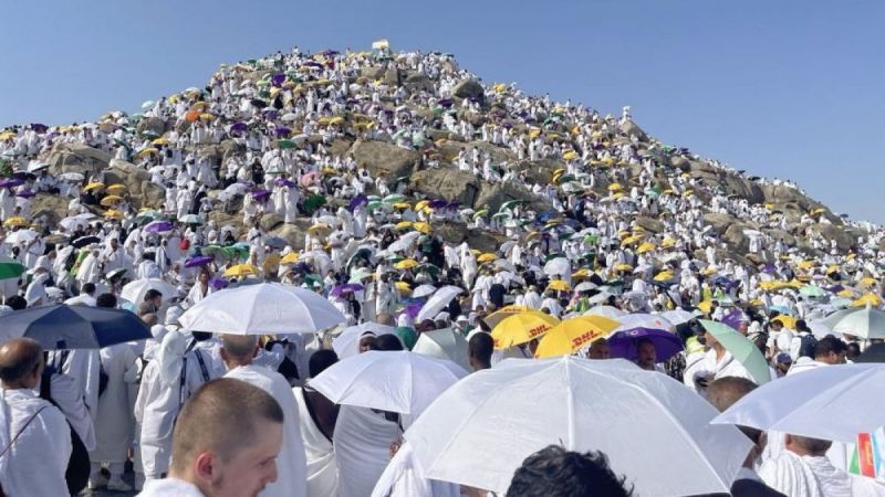 Hicri 1444 yılının hacıları Arafat'ta toplandı