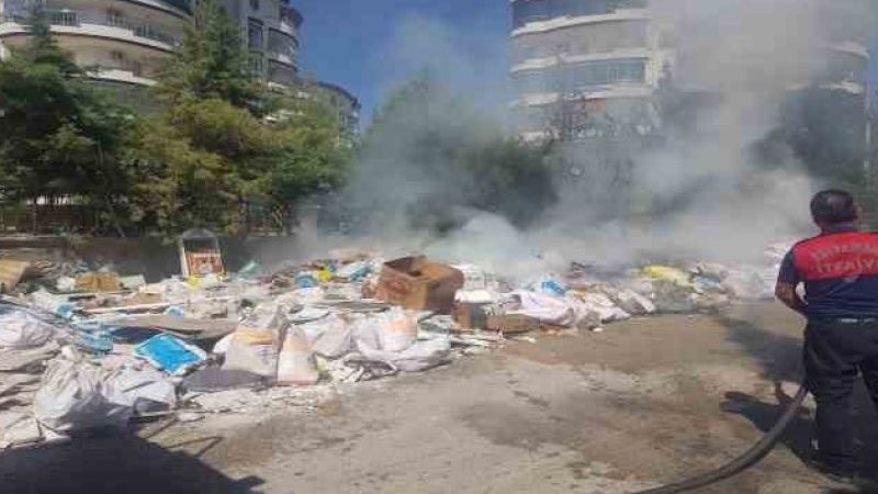 Elektrik tellerinden çıkan kıvılcım sesleri mahallede yankılandı