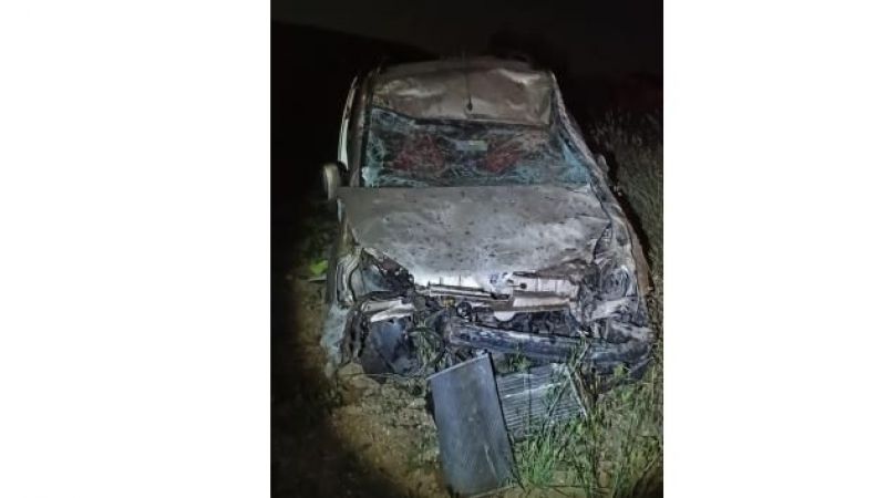 Hafif ticari araç şarampole yuvarlandı: 1 yaralı
