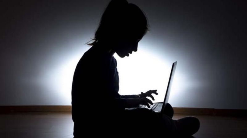 Ebeveynlere siber zorbalık uyarısı: Teknoloji geliştikçe tehlike büyüyor