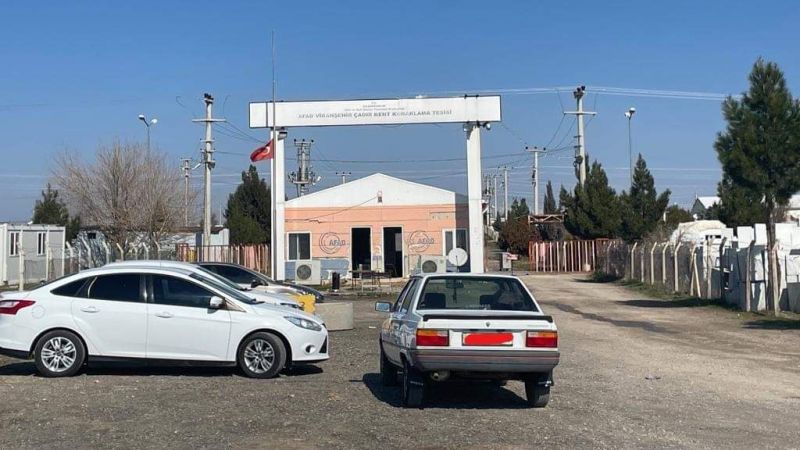 Tanal "Malzemeleri derhal depremzedelere ulaştırın"