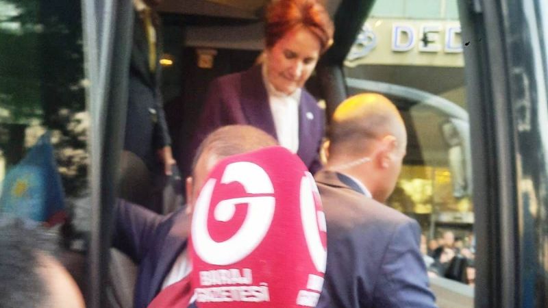 Akşener'e Urfa'da coşkulu karşılama