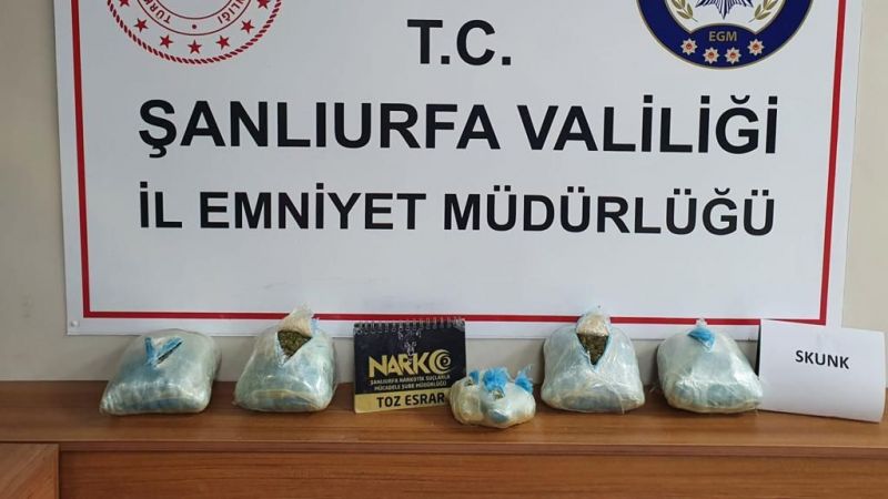 Urfa'da yolcu otobüste uyuşturucuyla yakalandı