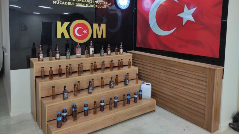 Urfa'da kaçak içki operasyonu