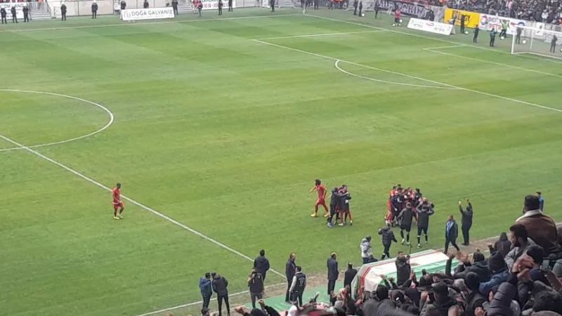 Bu sana yakışmadı komşu!