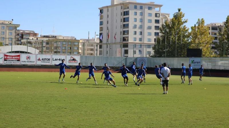 6 oyuncudan 2'si kulüp buldu