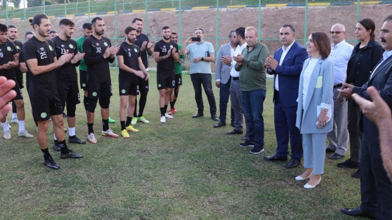 Açanal'dan Ceylanlara moral ziyereti