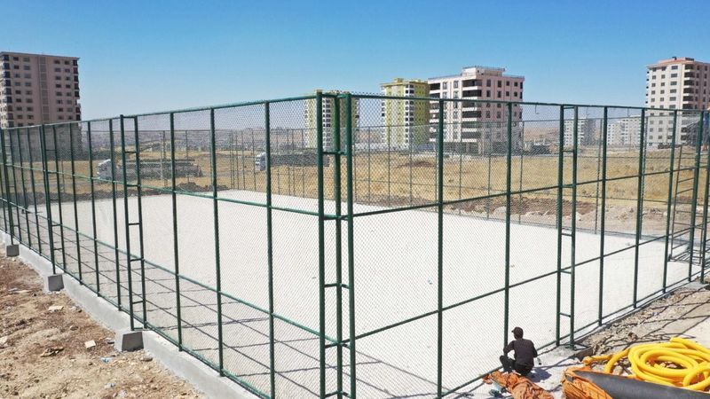 Karaköprü'ye bir sentetik saha daha kazandırılıyor