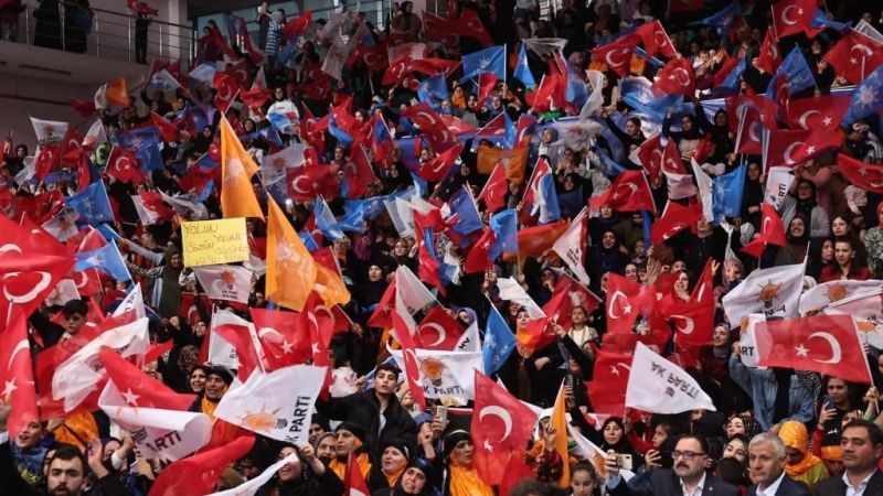 AK Parti’ye destek için binlerce Urfalı Bağcılar’da buluştu 