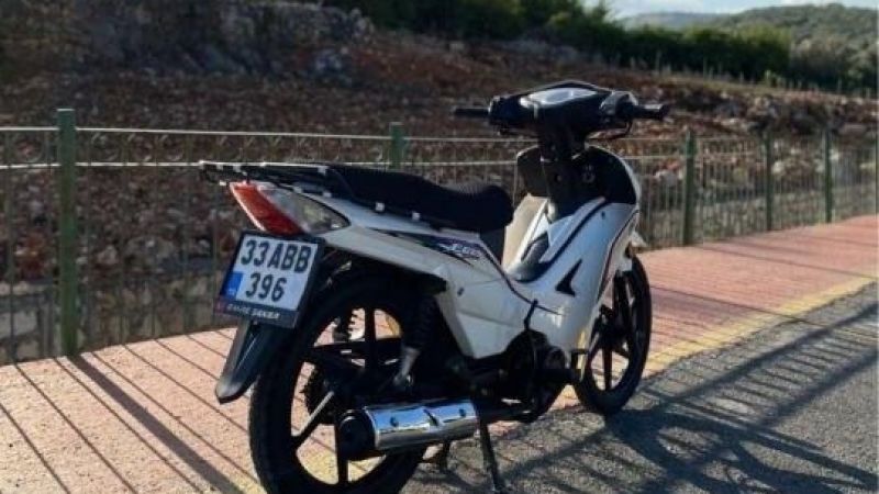 Park halindeki motosiklet çalındı