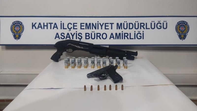 Asayiş operasyonu: 4 şahıs yakalandı, 5 silah ele geçirildi