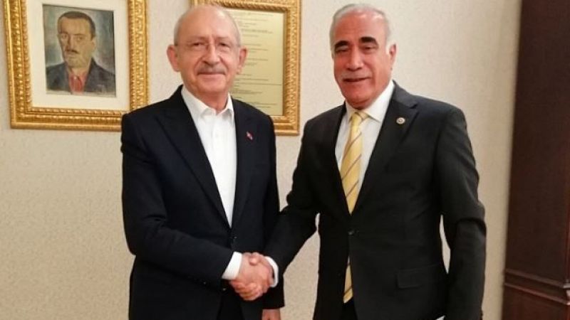 Vekil Aydınlık, iddialara bu fotoğrafla yanıt verdi