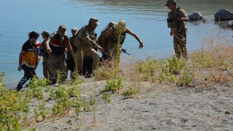 Serinlemek için girdiği Fırat nehri sonu oldu
